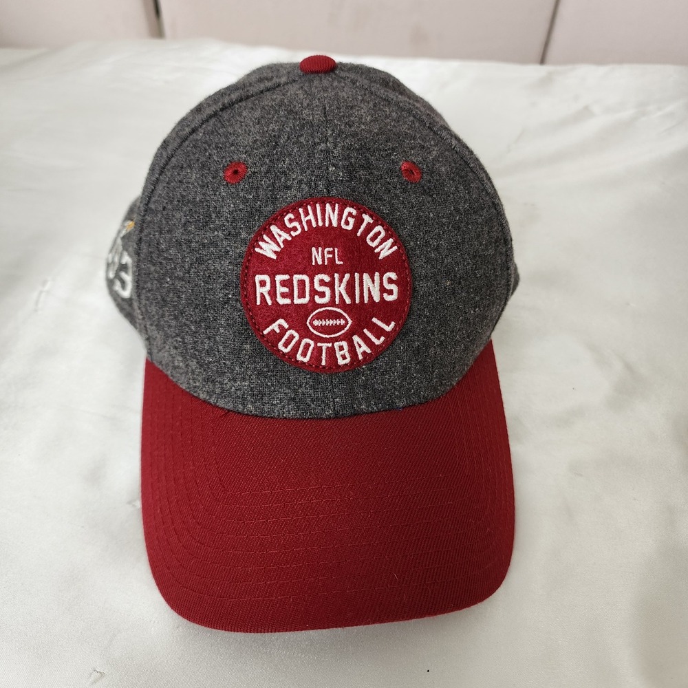 New Era Washington Redskins NFL 100th Anniversary 39THIRTY Hat Grey Red S/M